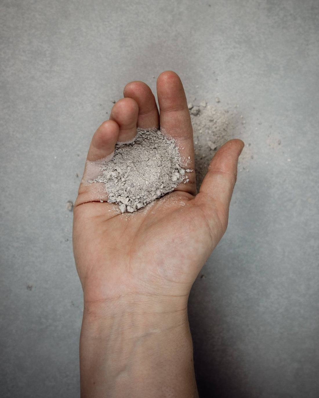 Asche von Verbrennungstoilette